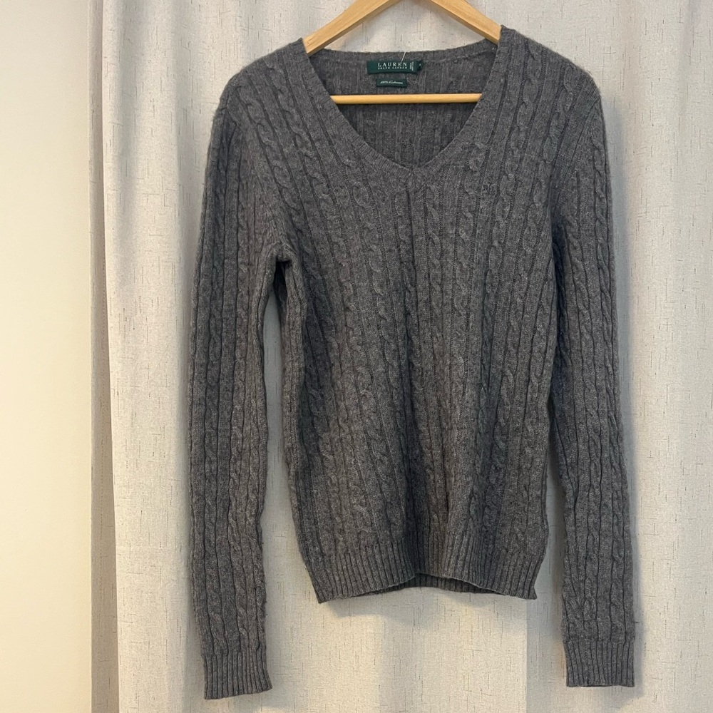 Ralph Lauren 100% Cashmere Charcoal V-Neck Sweater - Picture 4 of 9